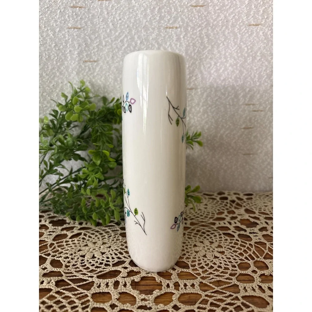 Spaceform London Bud Vase White Glass Floral Vine Design Modern Decor 6.5 Inch
